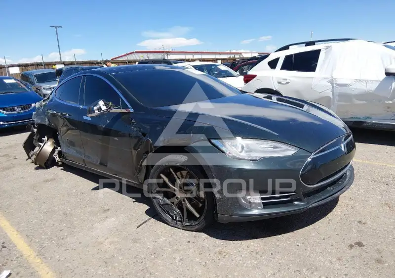 2013 Tesla Model S фото