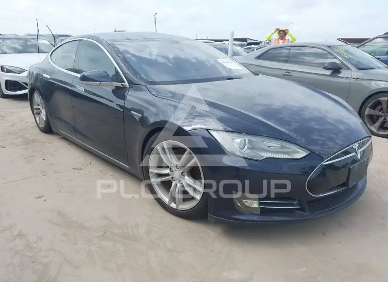 2013 Tesla Model S фото