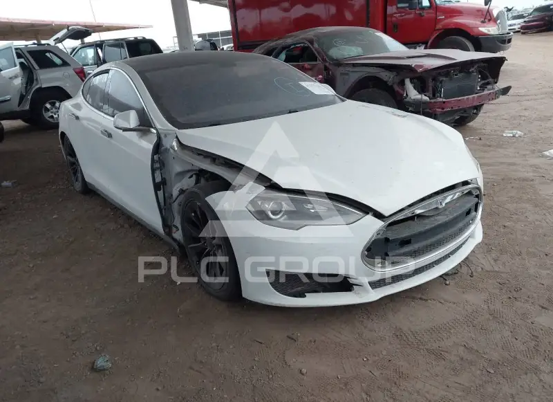 2013 Tesla Model S photo