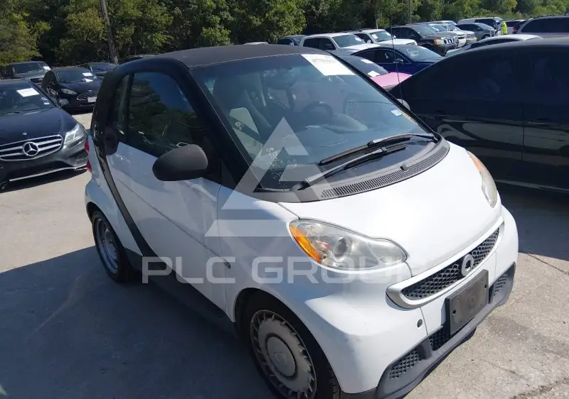 2013 Smart FORTWO фото