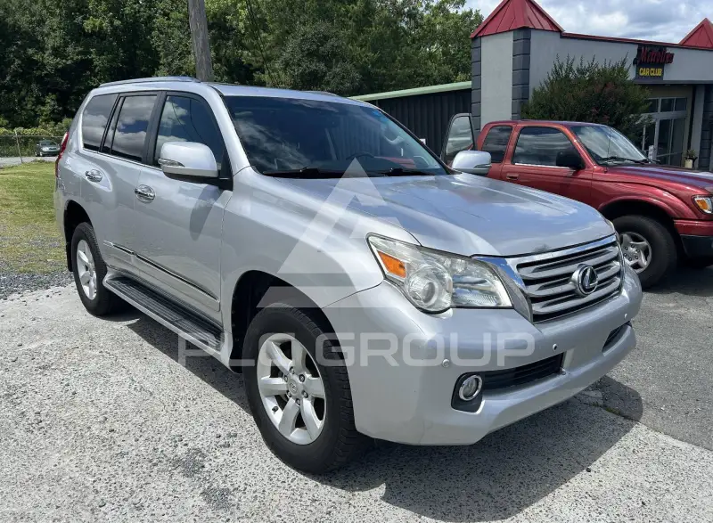 2013 Lexus GX460 photo