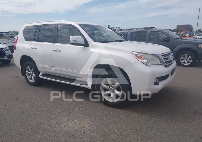 2013 Lexus GX460 photo
