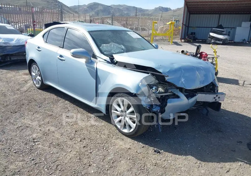 2013 Lexus IS250 фото