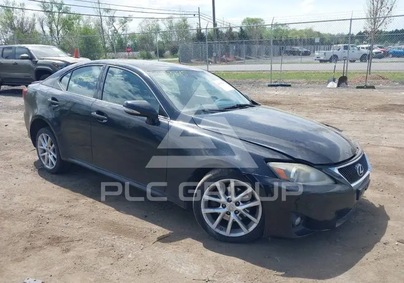 2013 Lexus IS250 фото
