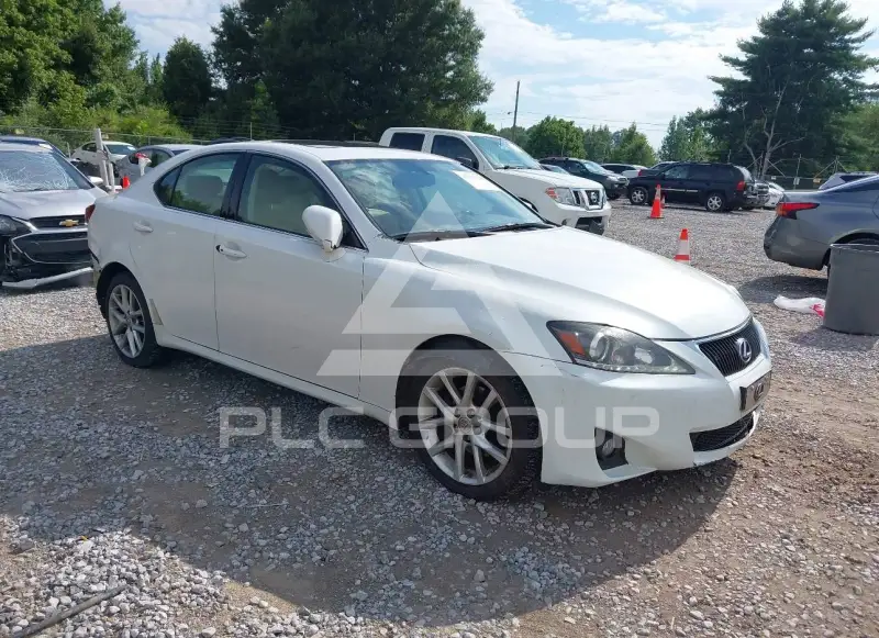 2013 Lexus IS250 фото