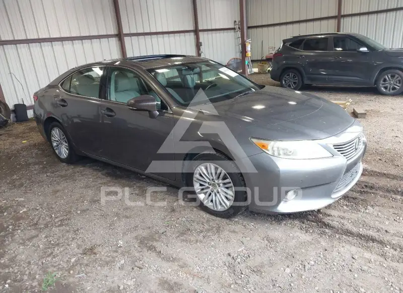 2013 Lexus ES350 photo