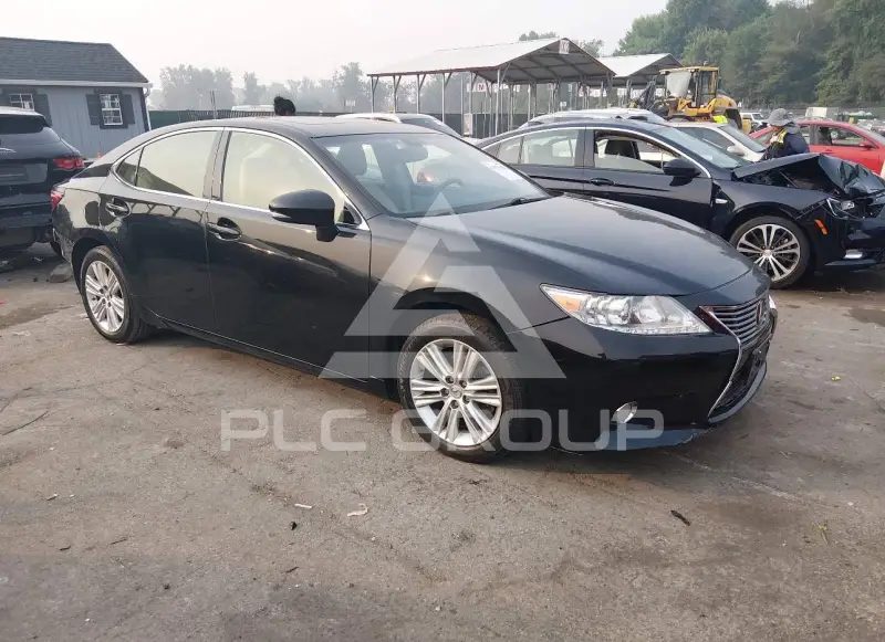 2013 Lexus ES350 photo