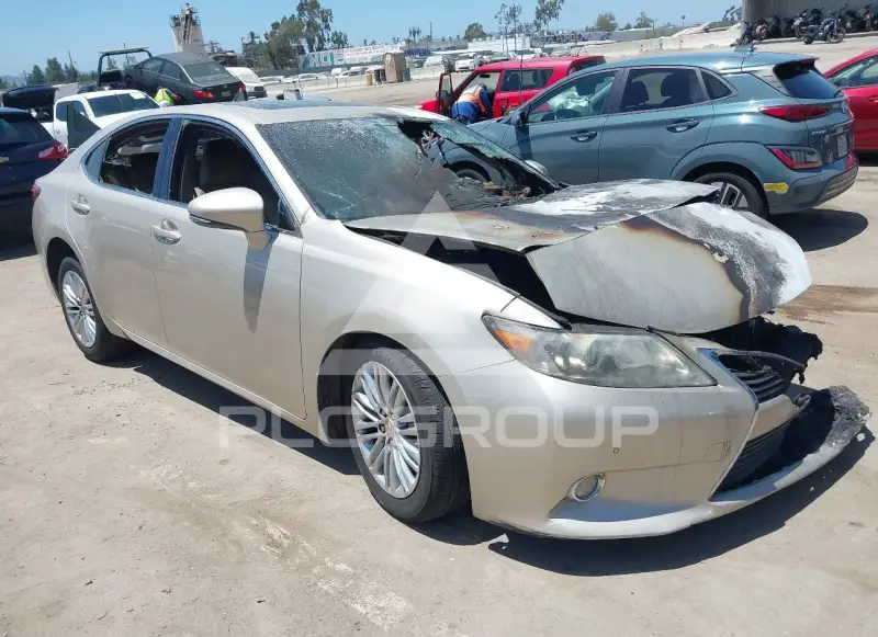 2013 Lexus ES350 photo