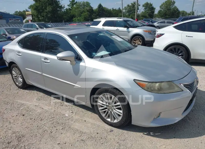 2013 Lexus ES350 фото