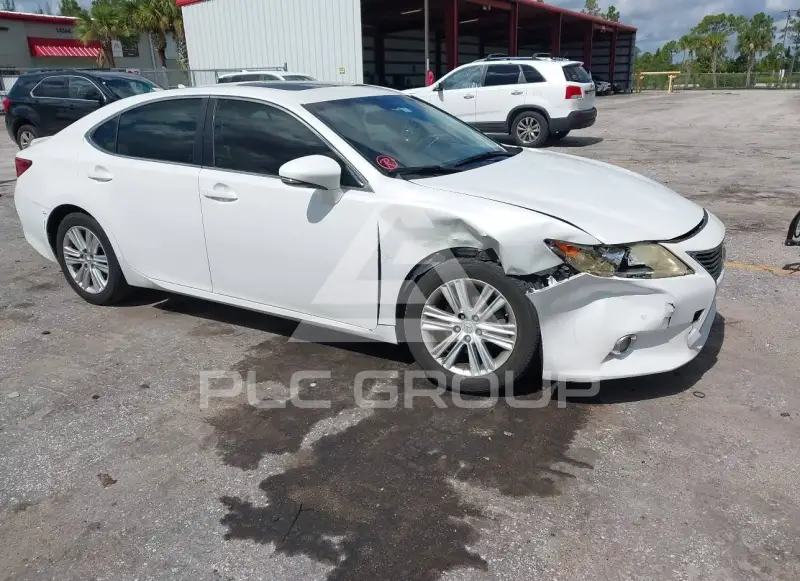 2013 Lexus ES350 photo