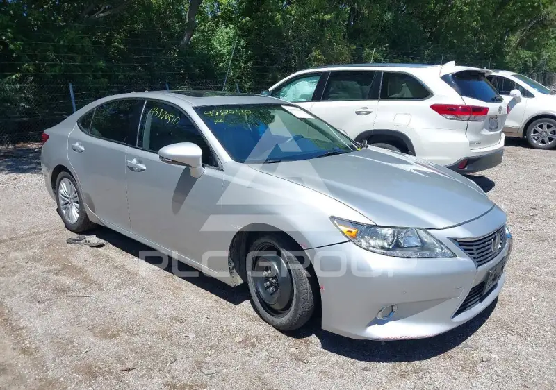 2013 Lexus ES350 фото