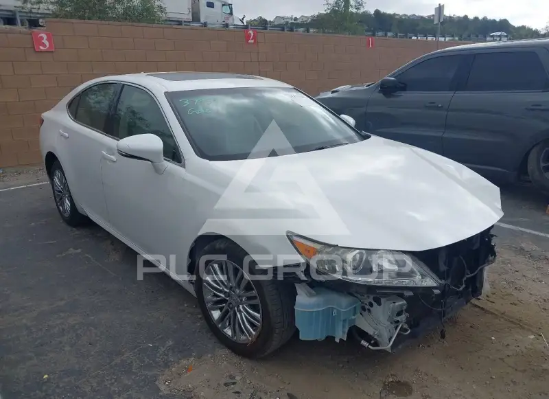 2013 Lexus ES350 photo