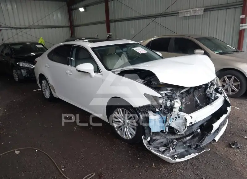 2013 Lexus ES350 фото