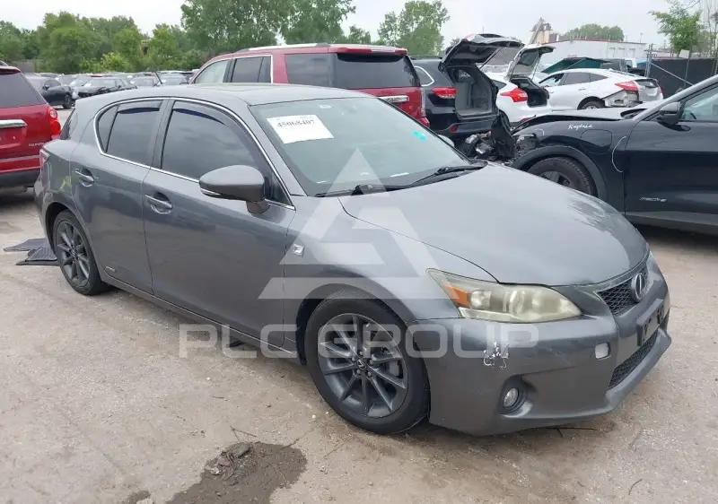 2013 Lexus CT200 фото