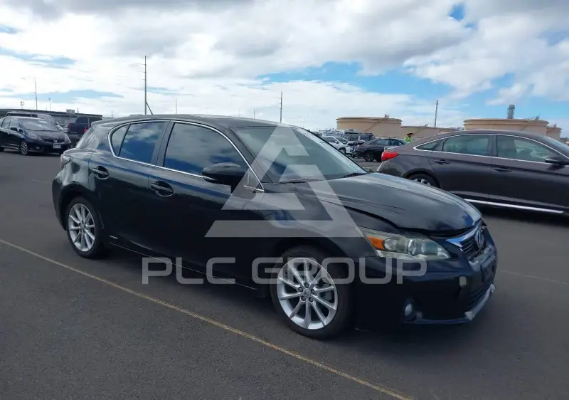 2013 Lexus CT200 photo