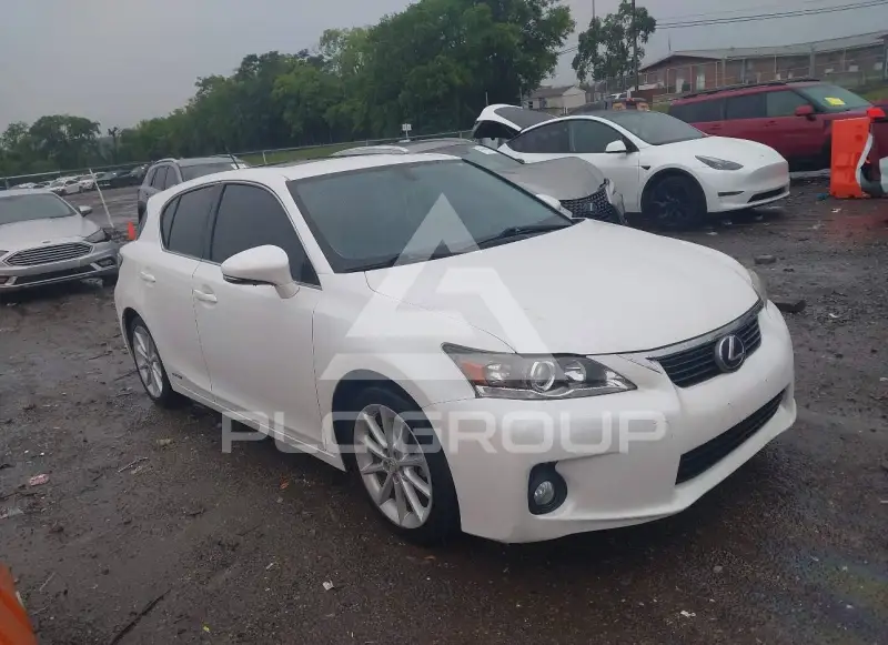 2013 Lexus CT200 фото