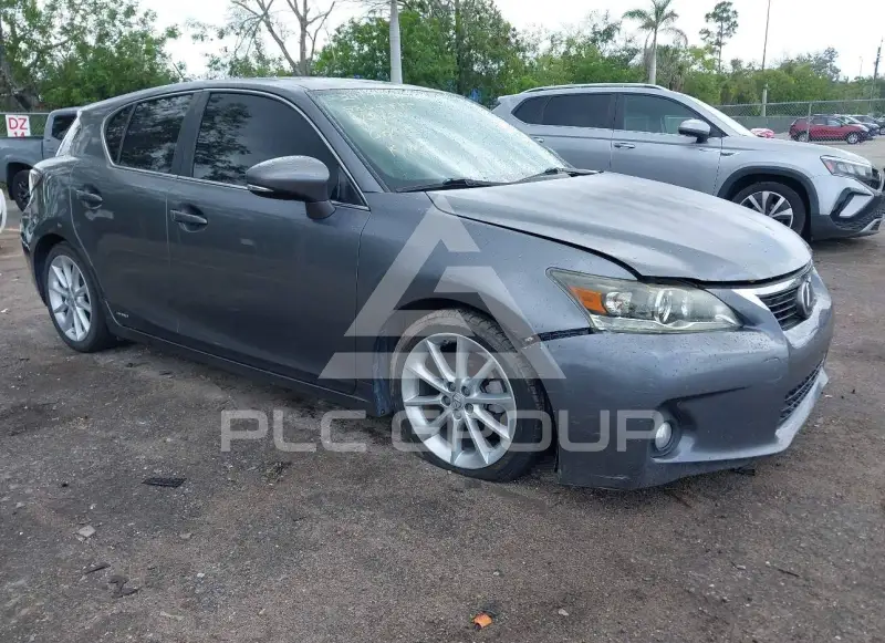 2013 Lexus CT200 фото