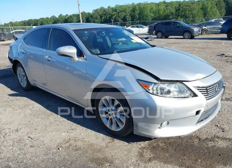 2013 Lexus ES300 photo