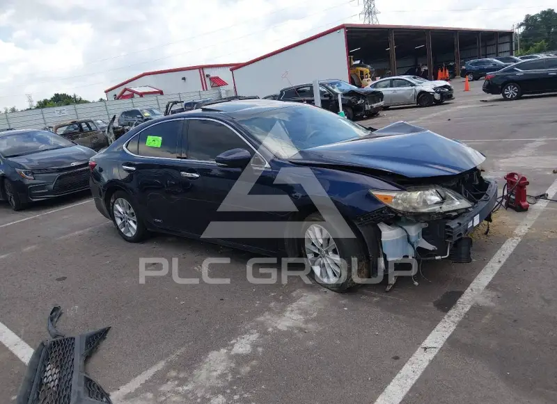 2013 Lexus ES300 photo