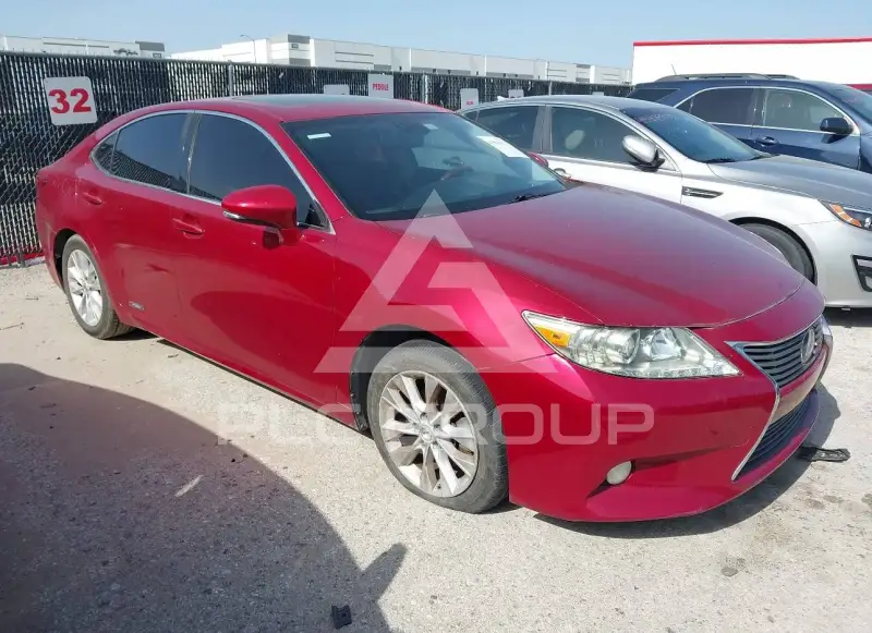 2013 Lexus ES300 photo