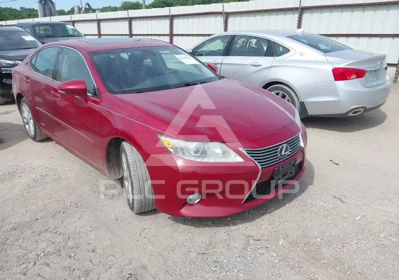 2013 Lexus ES300 фото