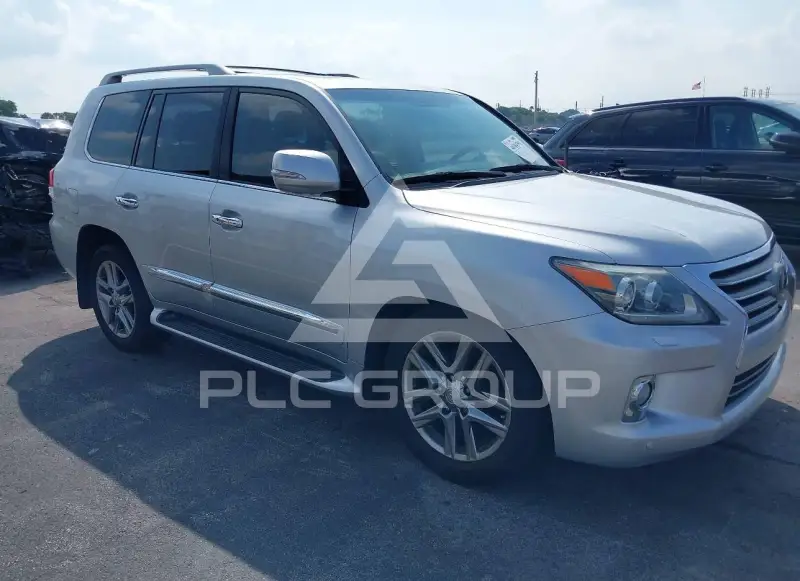 2013 Lexus LX570 фото