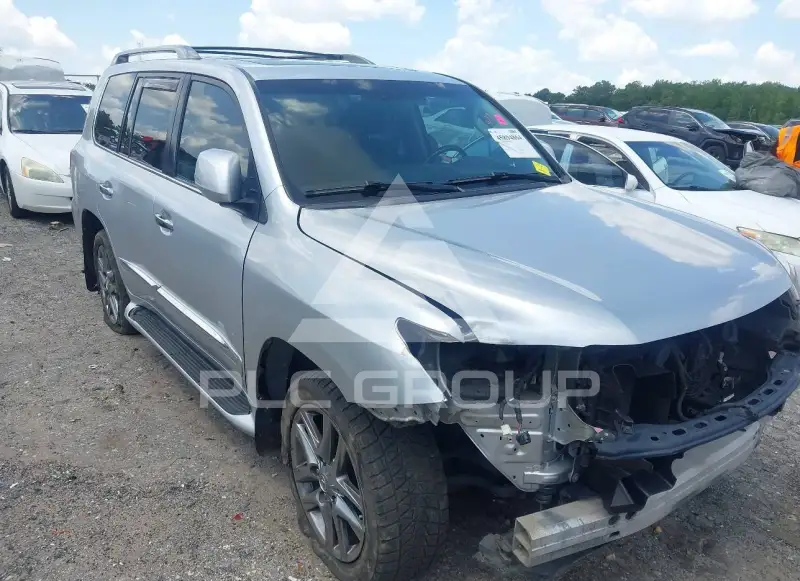 2013 Lexus LX570 фото