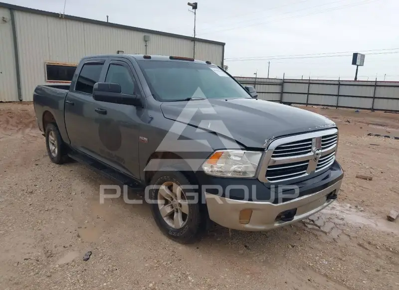 2013 RAM 1500 photo