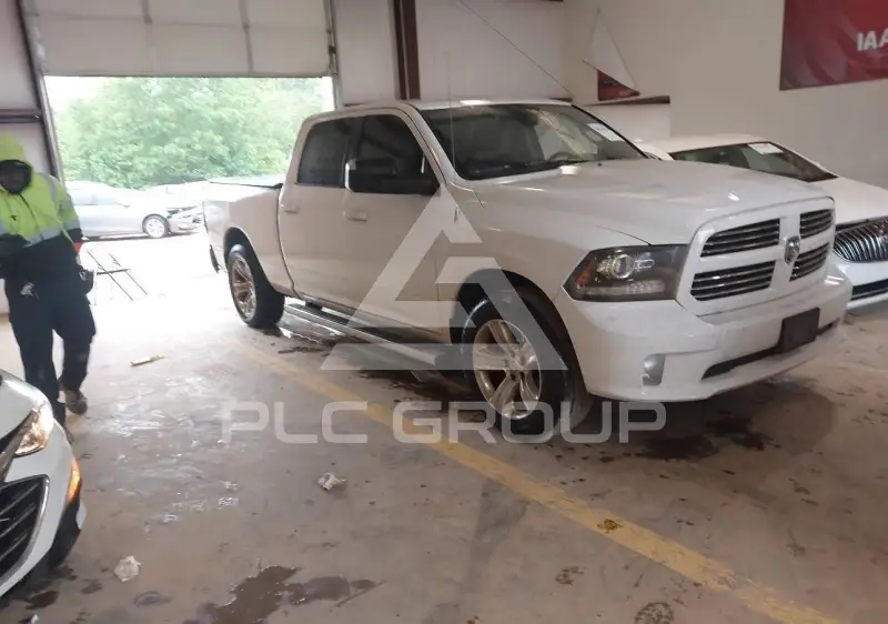 2013 RAM 1500 photo