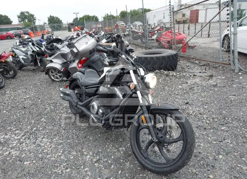 2013 Yamaha XVS1100 фото