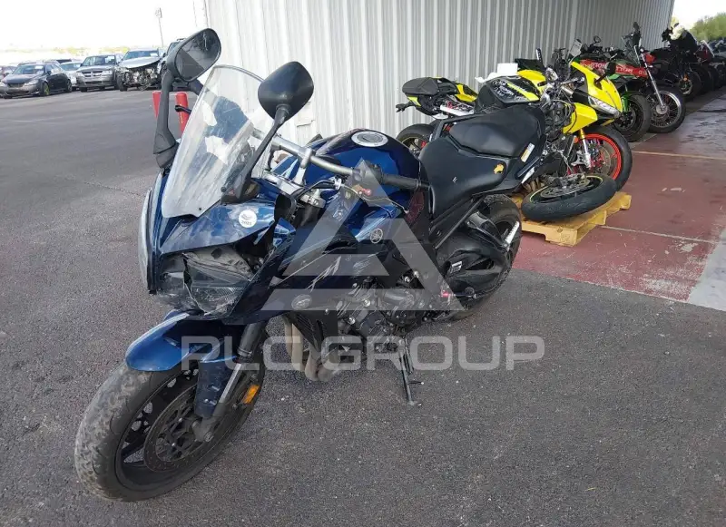 2013 Yamaha FZ1 photo