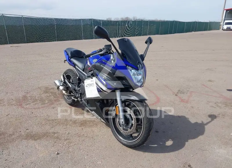2013 Yamaha FZ6 фото
