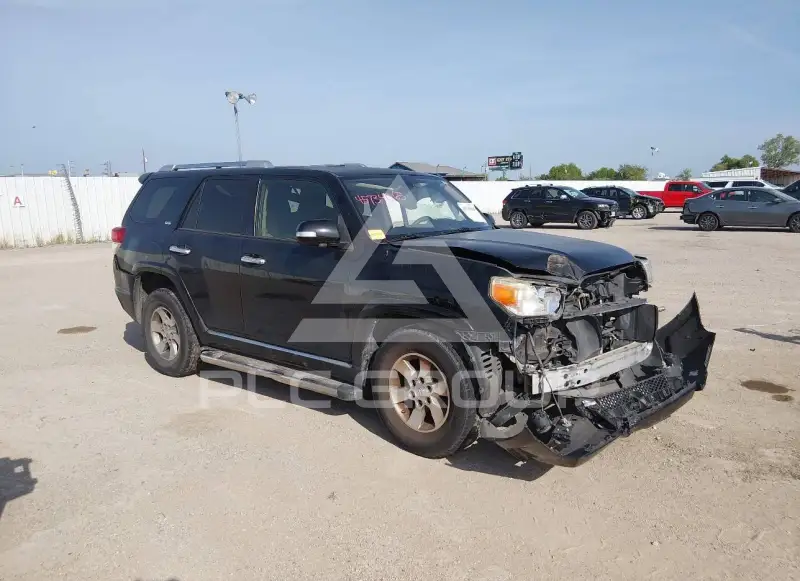 2013 Toyota 4 RUNNER фото