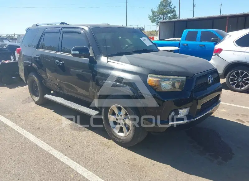 2013 Toyota 4 RUNNER фото