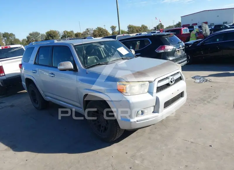 2013 Toyota 4 RUNNER фото