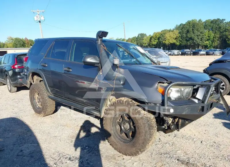 2013 Toyota 4 RUNNER фото