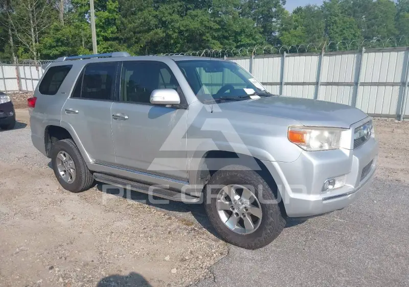 2013 Toyota 4 RUNNER фото