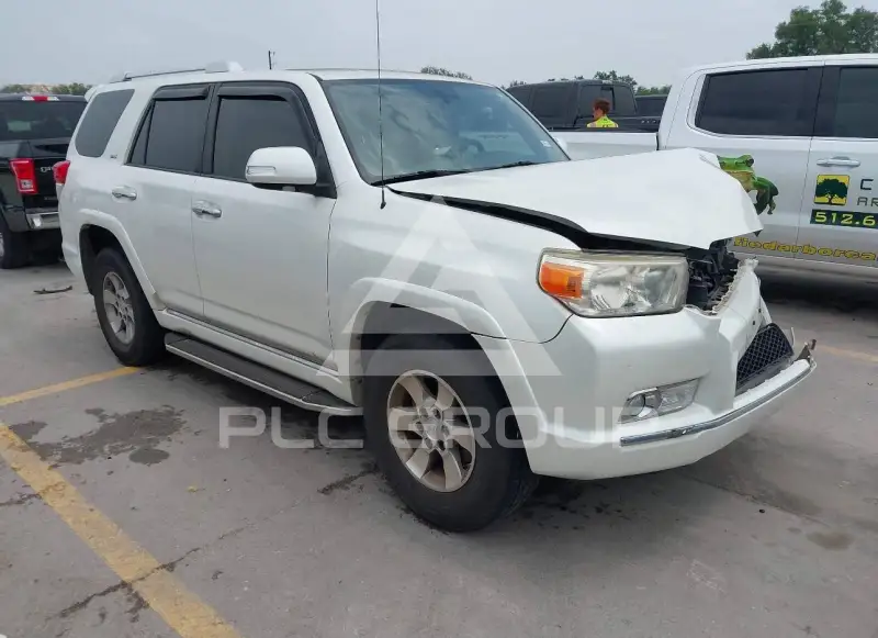 2013 Toyota 4 RUNNER фото