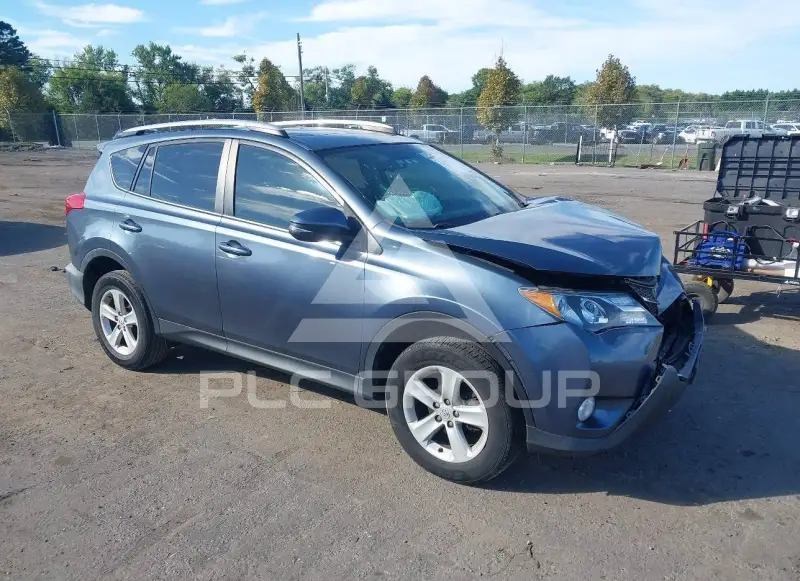 2013 Toyota RAV4 photo