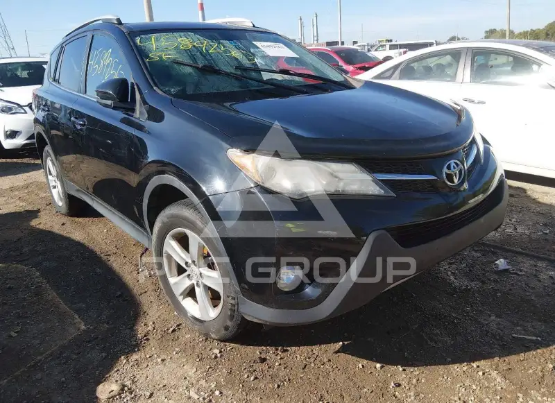 2013 Toyota RAV4 photo