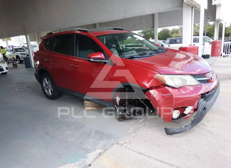2013 Toyota RAV4 photo