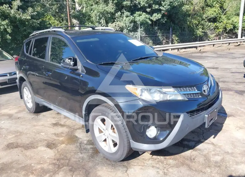 2013 Toyota RAV4 photo