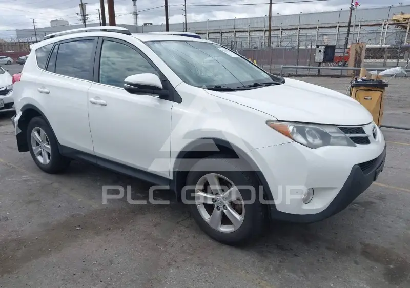 2013 Toyota RAV4 photo