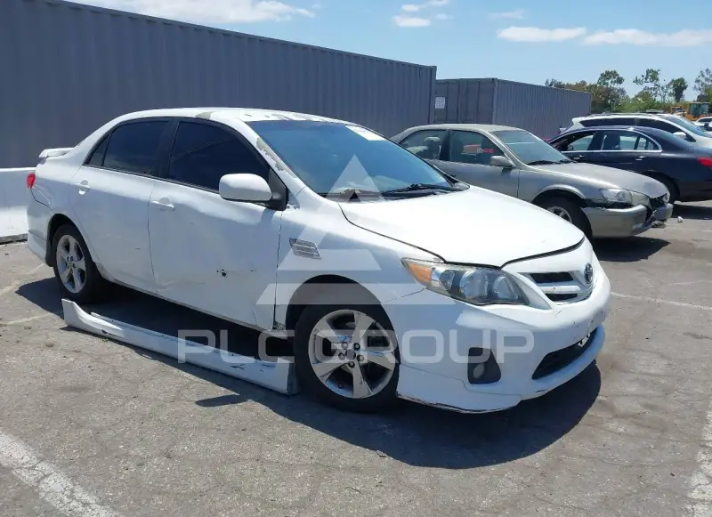 2013 Toyota COROLLA photo