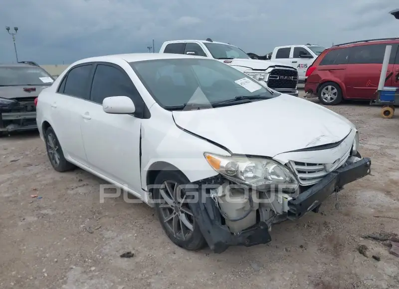 2013 Toyota COROLLA photo