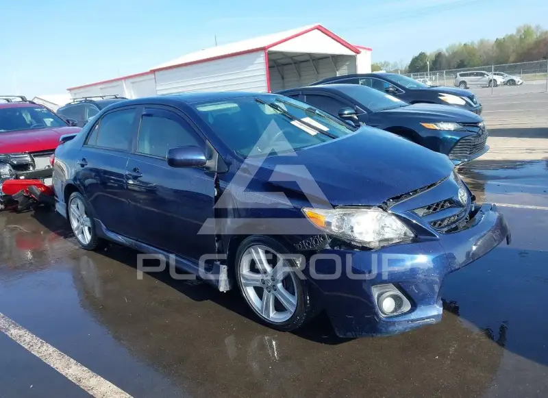 2013 Toyota COROLLA фото