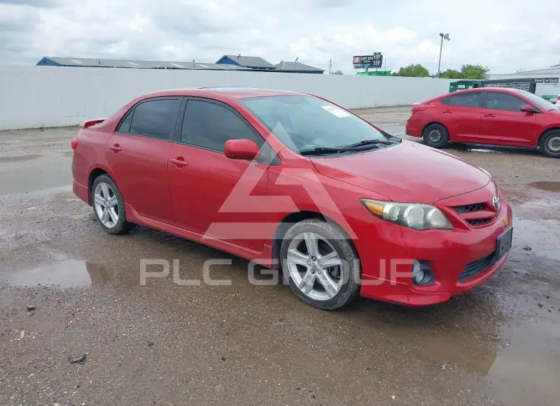 2013 Toyota COROLLA фото