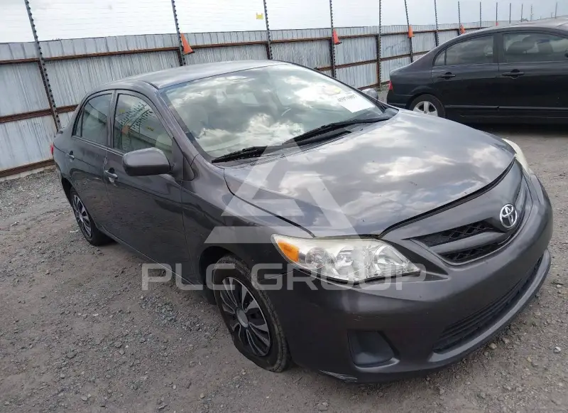 2013 Toyota COROLLA photo
