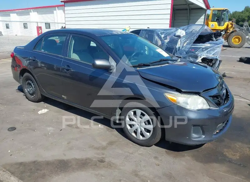 2013 Toyota COROLLA photo