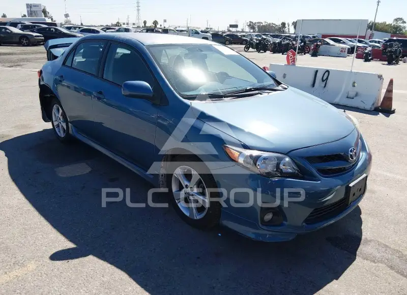 2013 Toyota COROLLA photo